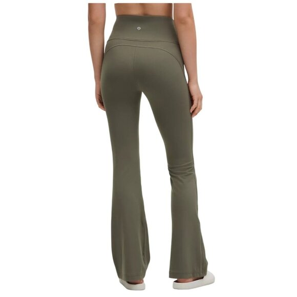 Lululemon Women's size 10 Groove Nulu Super High Rise Flared Pant Green - Picture 2 of 11
